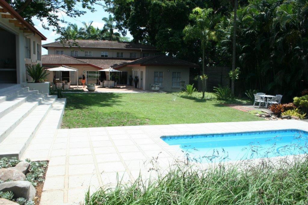 פונגולה Elegant Lodge & Conference Center מראה חיצוני תמונה