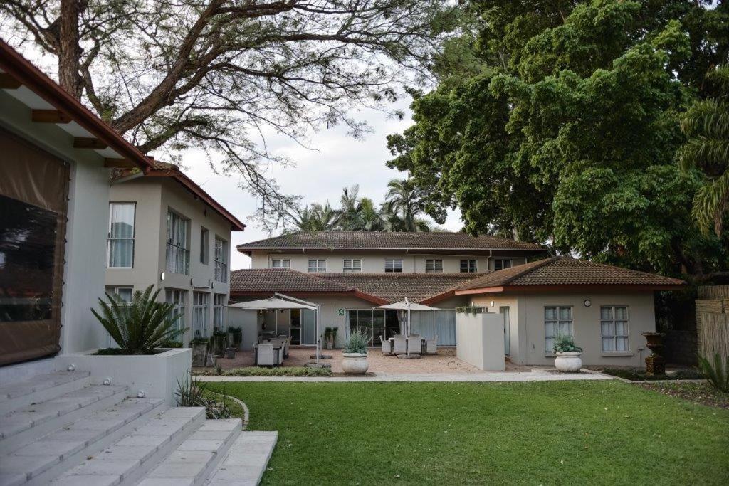 פונגולה Elegant Lodge & Conference Center מראה חיצוני תמונה