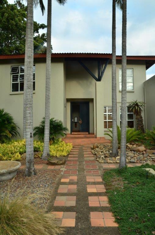 פונגולה Elegant Lodge & Conference Center מראה חיצוני תמונה