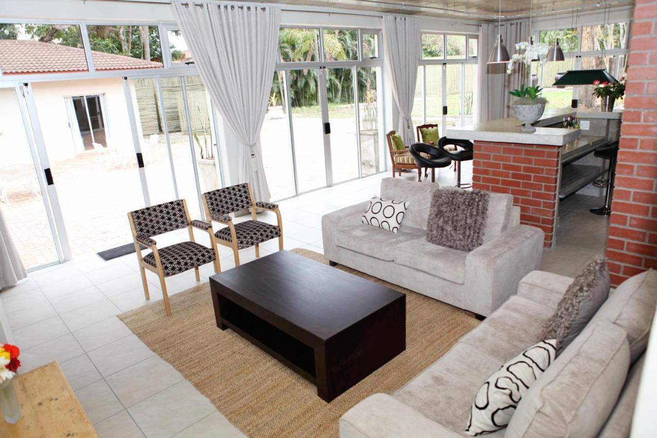 פונגולה Elegant Lodge & Conference Center מראה חיצוני תמונה